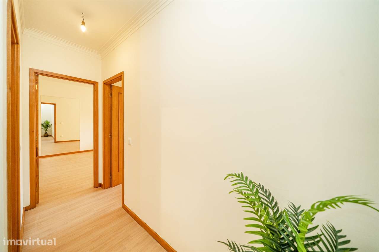 Apartamento T2 Venda em Braga (São José de São Lázaro e São João do So-19