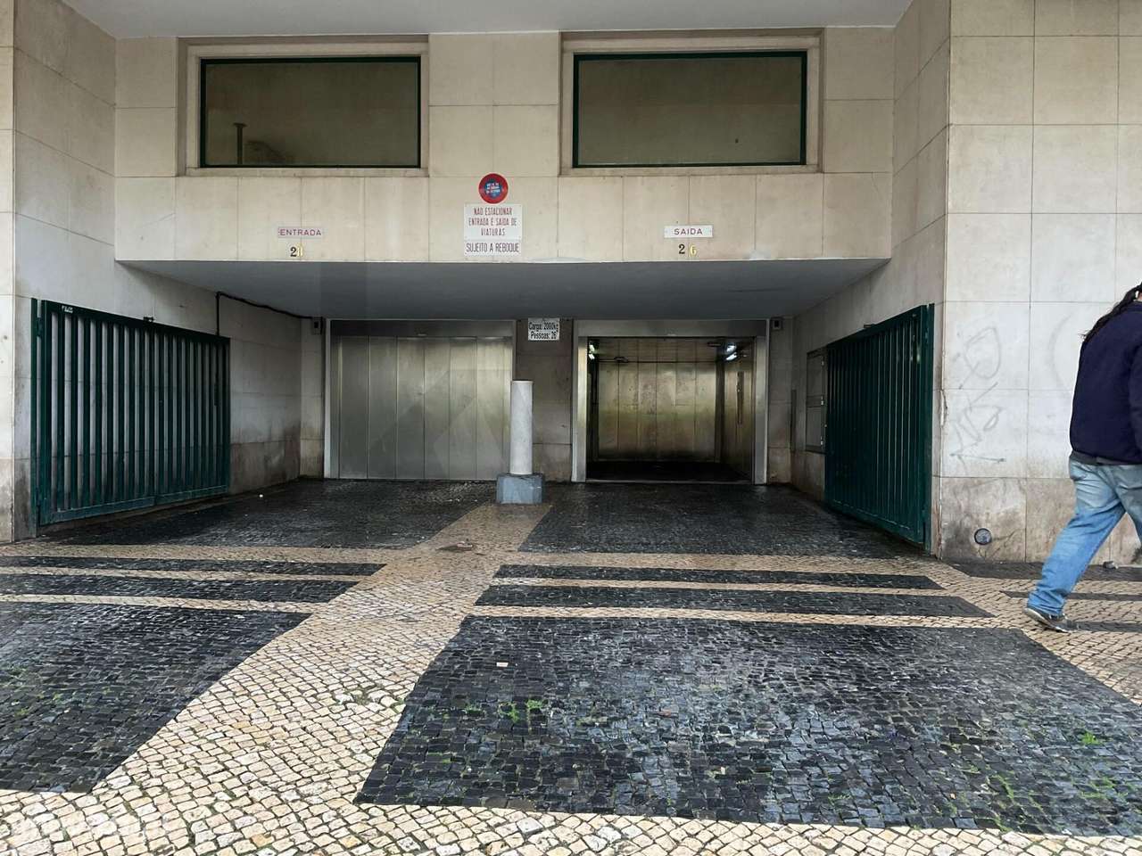 Lugar de Estacionamento coberto e fechado- Martim Moniz - Grande imagem: 2/6
