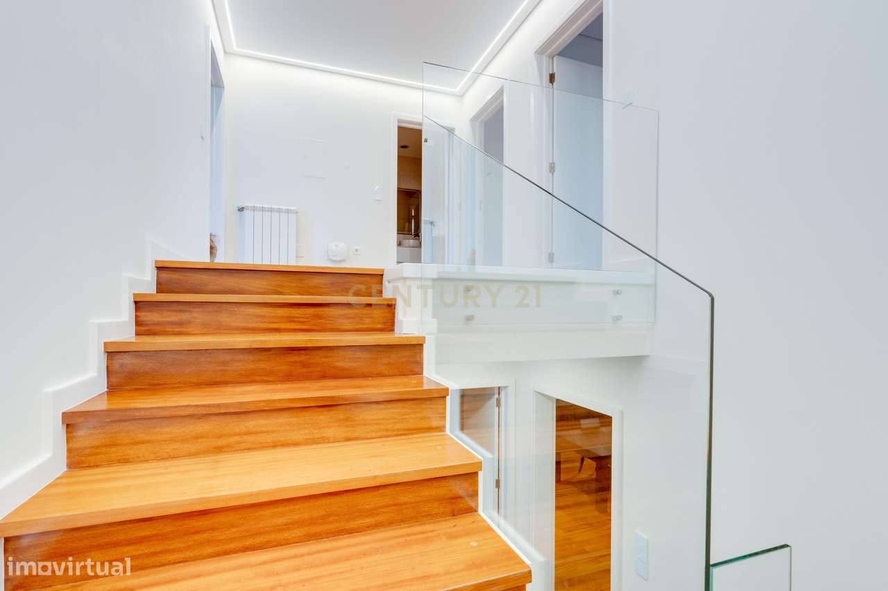 Moradia T3+1 em banda a 5 min do Centro da Cidade de Espinho-23