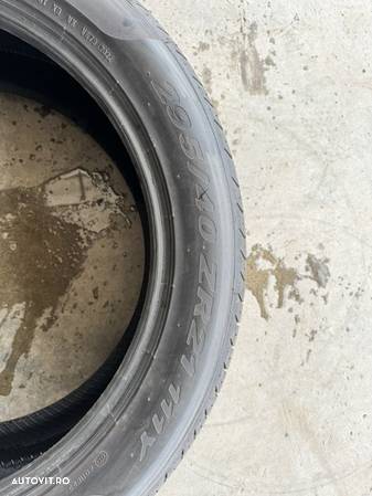 vând 2 anvelope 295/40/20 pirelli de vară ca noi - 5