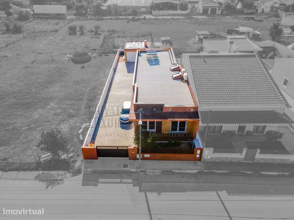Moradia Térrea T3+1 NOVA com garagem em Alhos Vedros-41