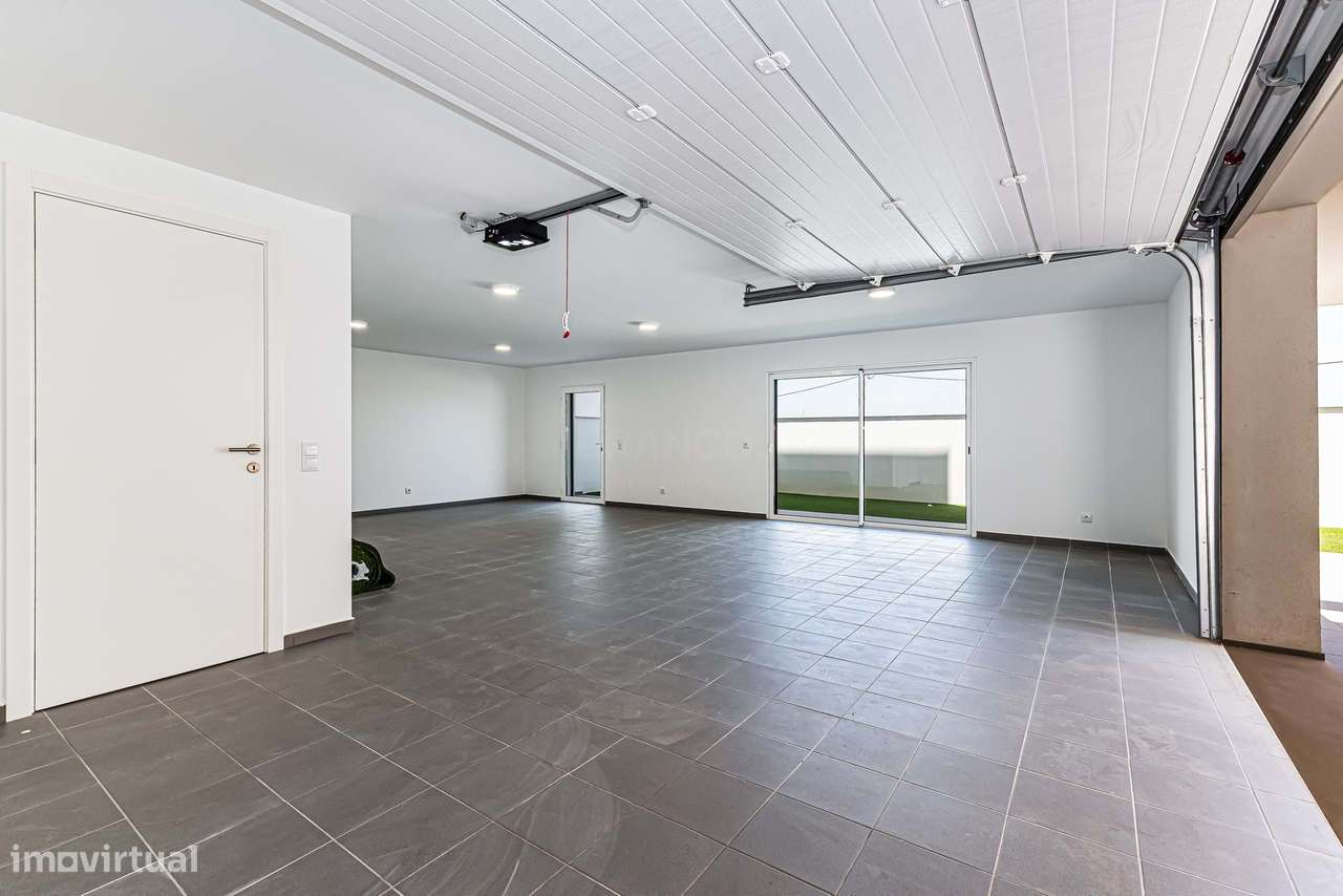 Moradia Contemporânea T3 com Garagem | Mexilhoeira Grande-29