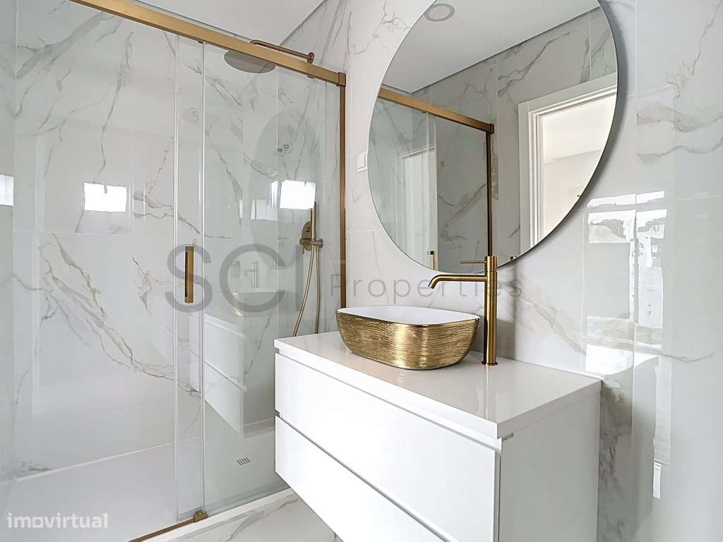 Moradia Térrea independente T3+1 com piscina em Fernão Ferro - Grande imagem: 2/41