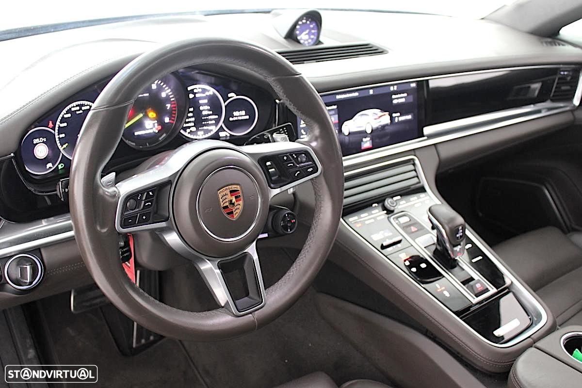 Porsche Panamera - 17