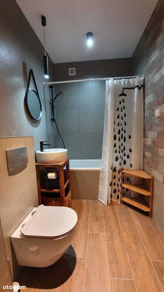 Wrocław, Różanka, kameralne osiedle, 2-17