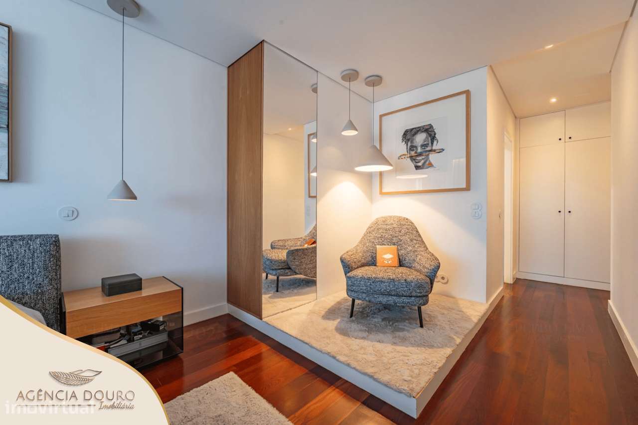 Apartamento T4 na 1ª linha do mar em Matosinhos-6