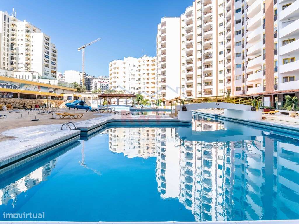 Piscinas de água salgada e zona de Lazer - Empreendimento Clube Pra...-12