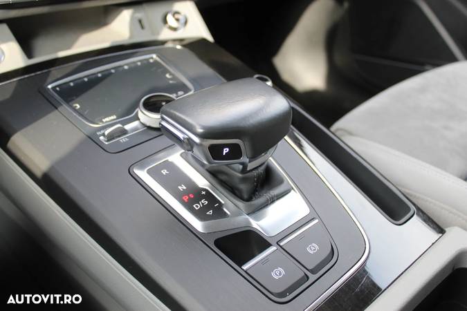 Audi Q5 2.0 40 TDI quattro S tronic Sport - 18