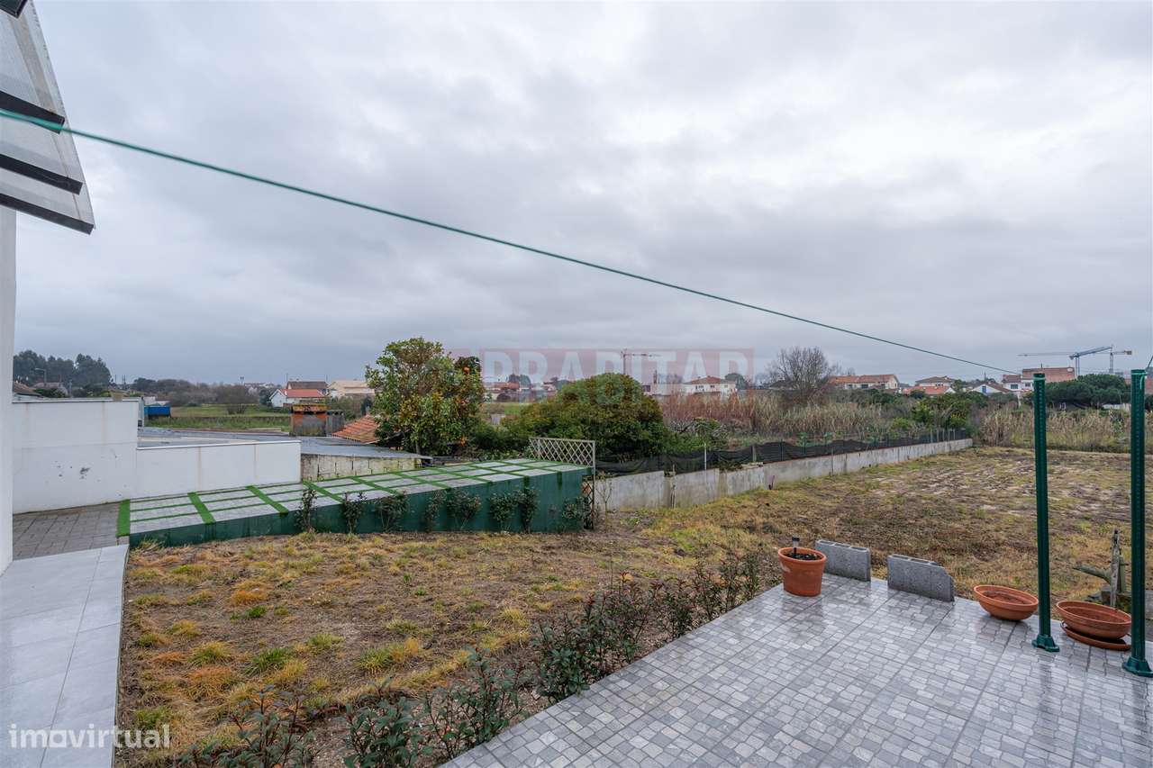 MORADIA T3 COMO NOVA EM AVEIRO/SANTA JOANA-30