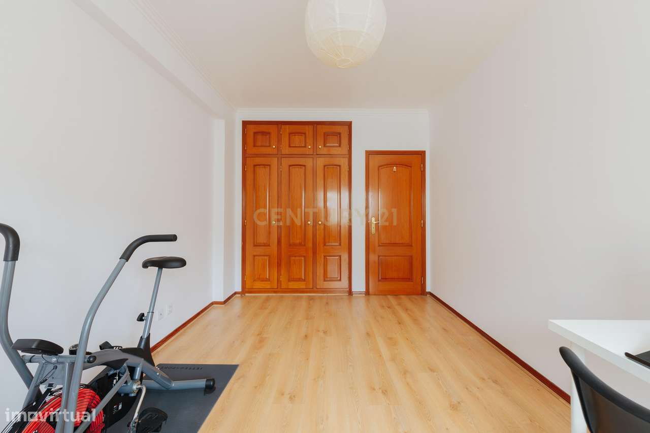 Apartamento T3 em Santa Iria de Azoia, Loures-28