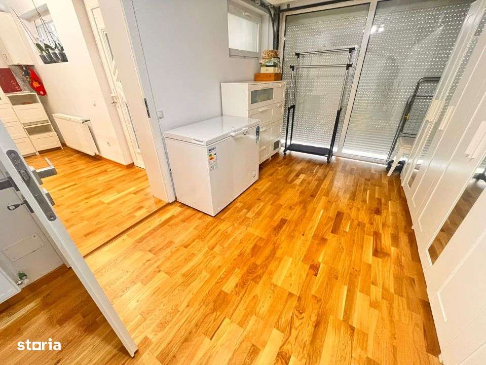 casa cu 4 camere,3 bai,3 terase,2 balcoane,1 garaj si 1 parcare,zona A - Imagine principală: 2/10