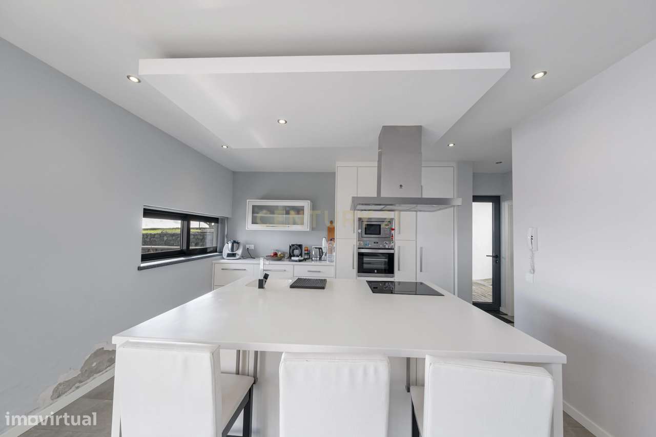 Encantadora Moradia com Vista Mar em Doze Ribeiras - Grande imagem: 5/10