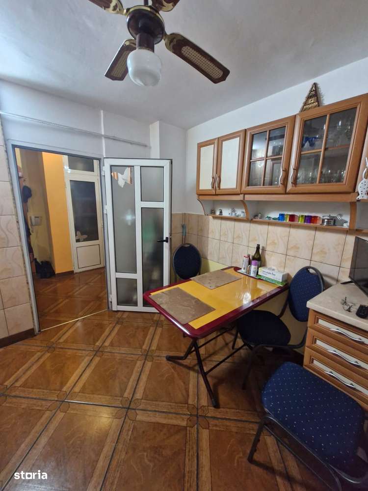 Decomandat, et. 3/4, centrală termică, Brazda-Facultatea Spiru Haret-5