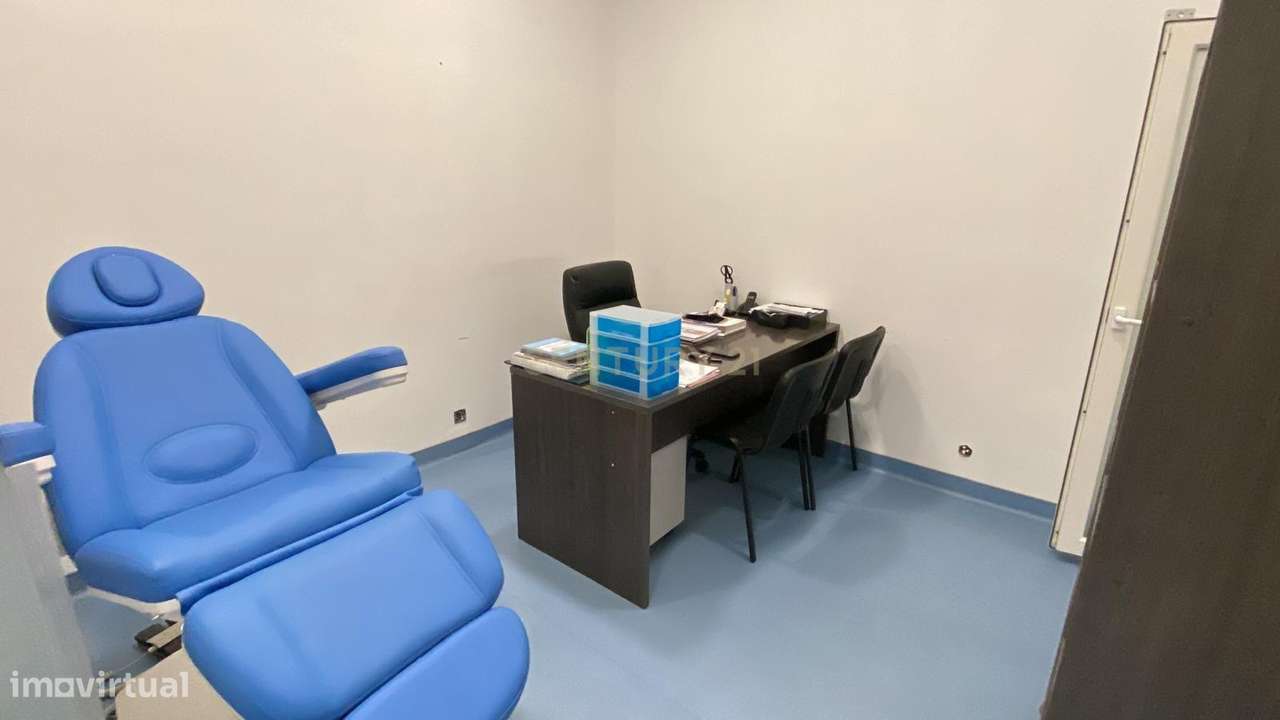 Clínica Dentária - Setúbal - Grande imagem: 5/24