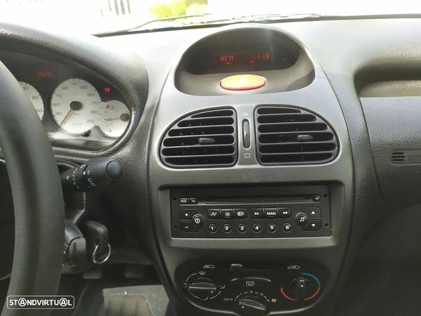 Peugeot 206 1.1 Color Line - 29