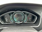 Volvo V40 Cross Country D2 Momentum - 11