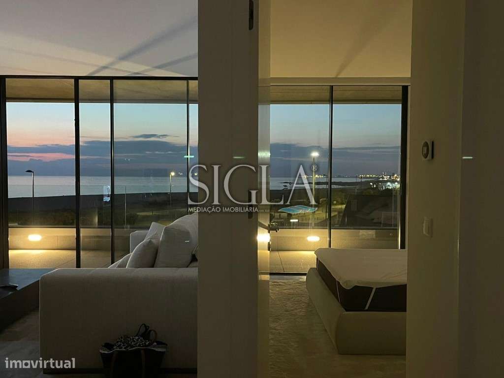 T1 em 1ª linha de Mar - Grande imagem: 1/13