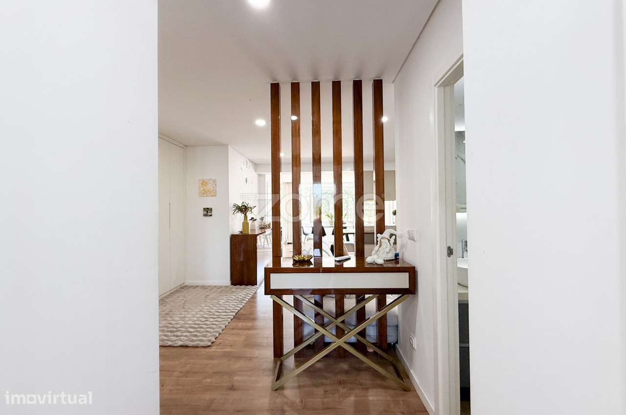 Apartamento T3 +1 Totalmente Renovado-6