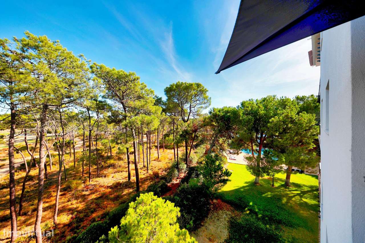 T2 a 500 m da Praia da Falésia com Garagem e Piscina | Albufeira-13
