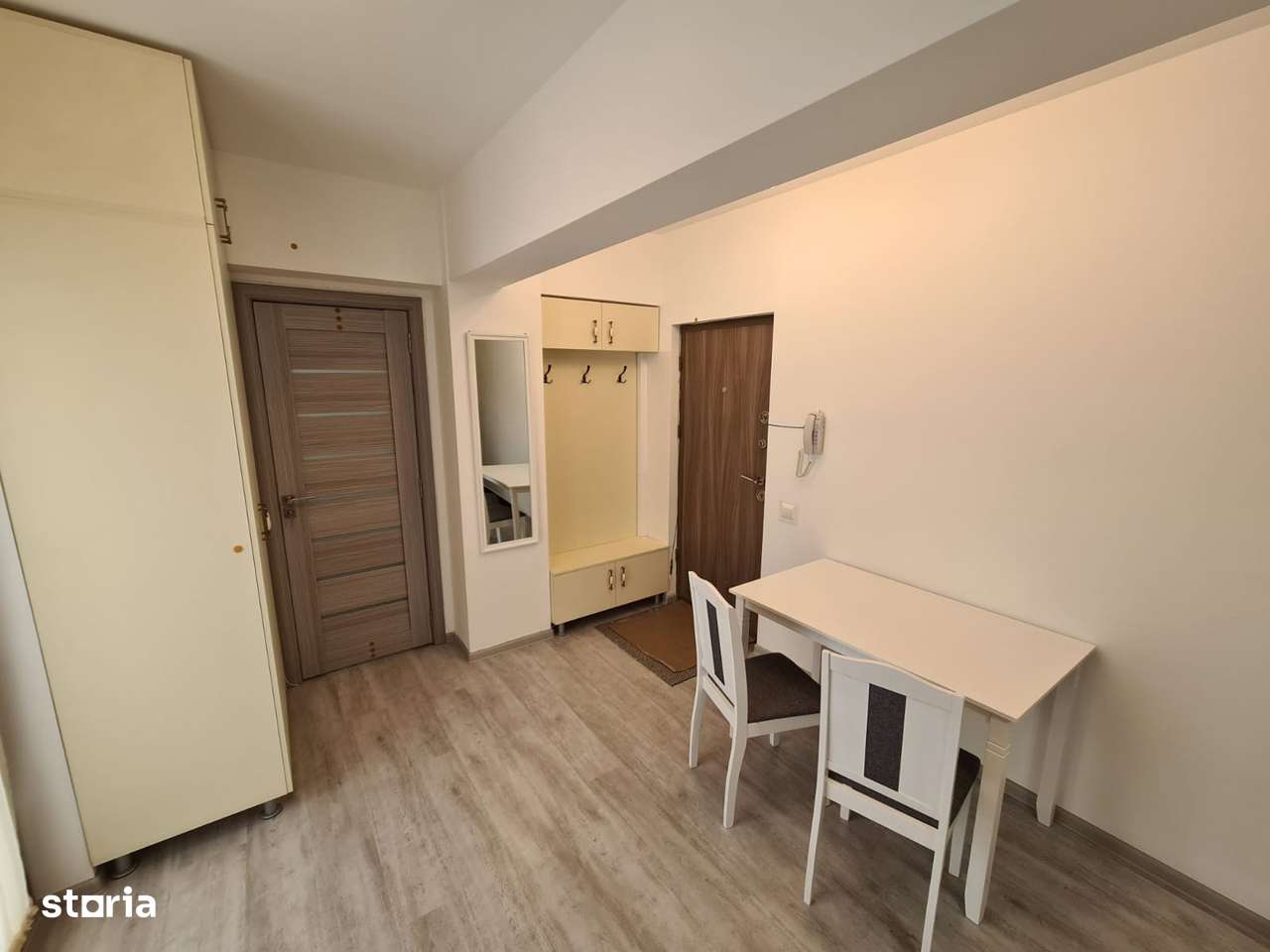 Etajul 3! Ap 2 Cam Complet Mobilat+Parcare Privata! Iași!-1