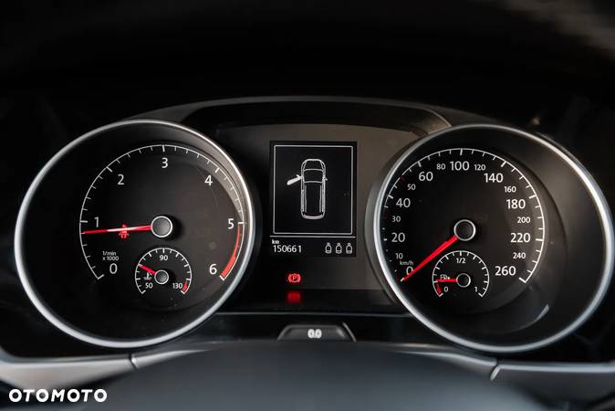 Volkswagen Touran 1.6 TDI SCR (BlueMotion Technology) Comfortline - 17