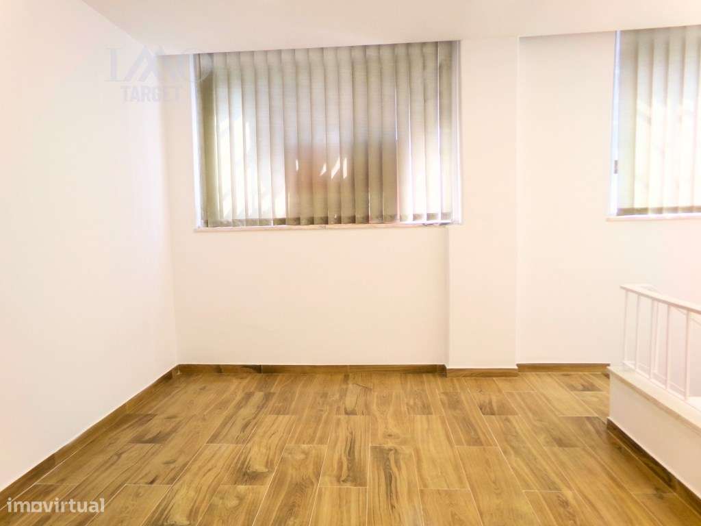 Loja com Rendimento - Mina de Água - Rentabilidade de 9.6% - Grande imagem: 4/16