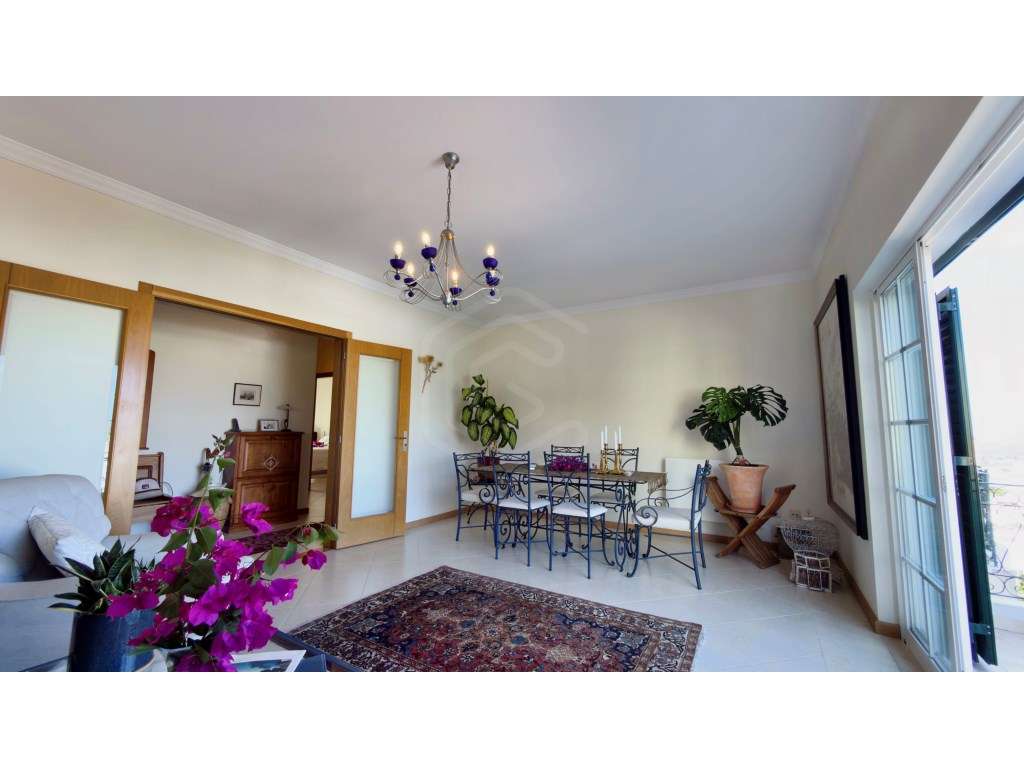 Apartamento T3 em zona centro de Loulé, Algarve-1