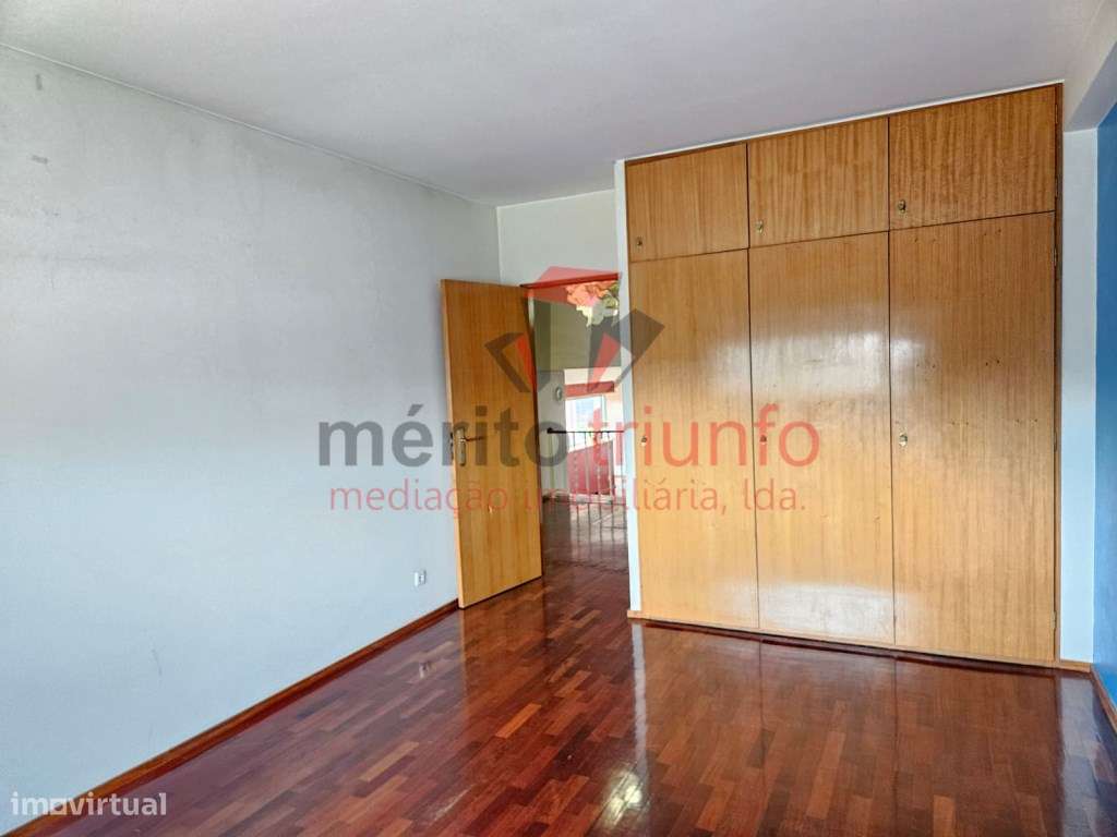 Oferta da escritura e Registo - Ap. T3 - Vila das Aves-24