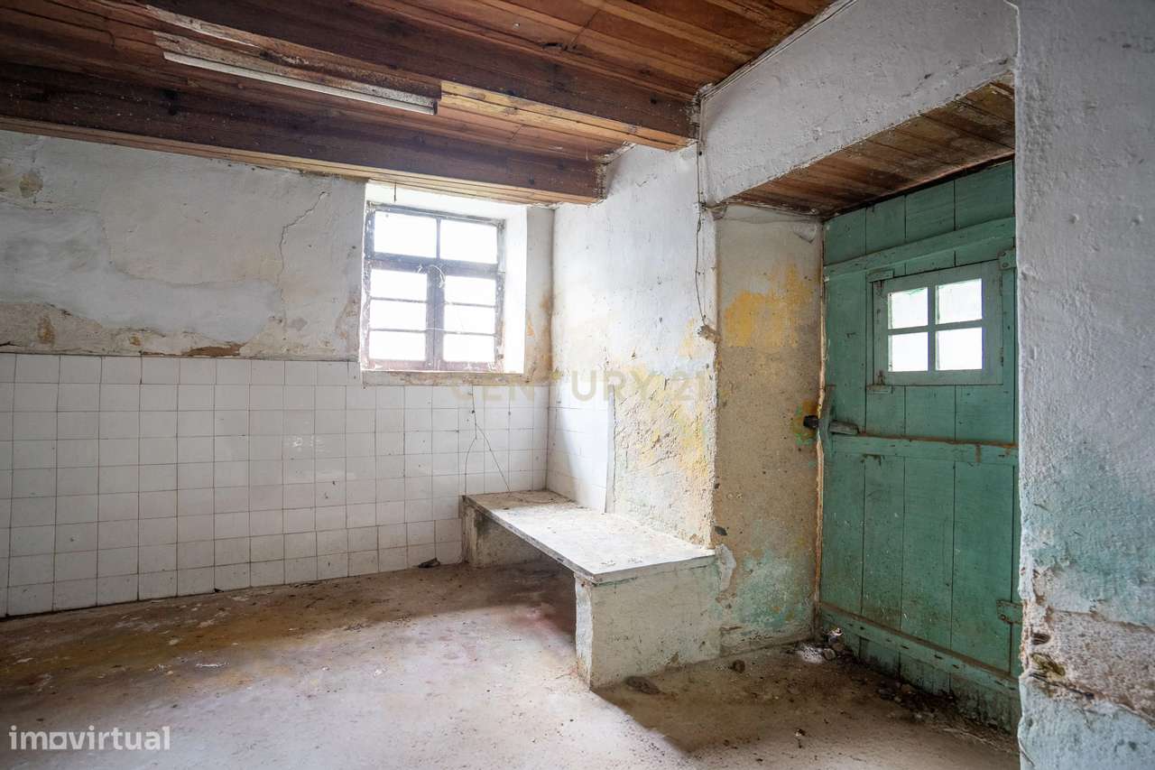 Casa com terreno independente - Grande imagem: 4/40