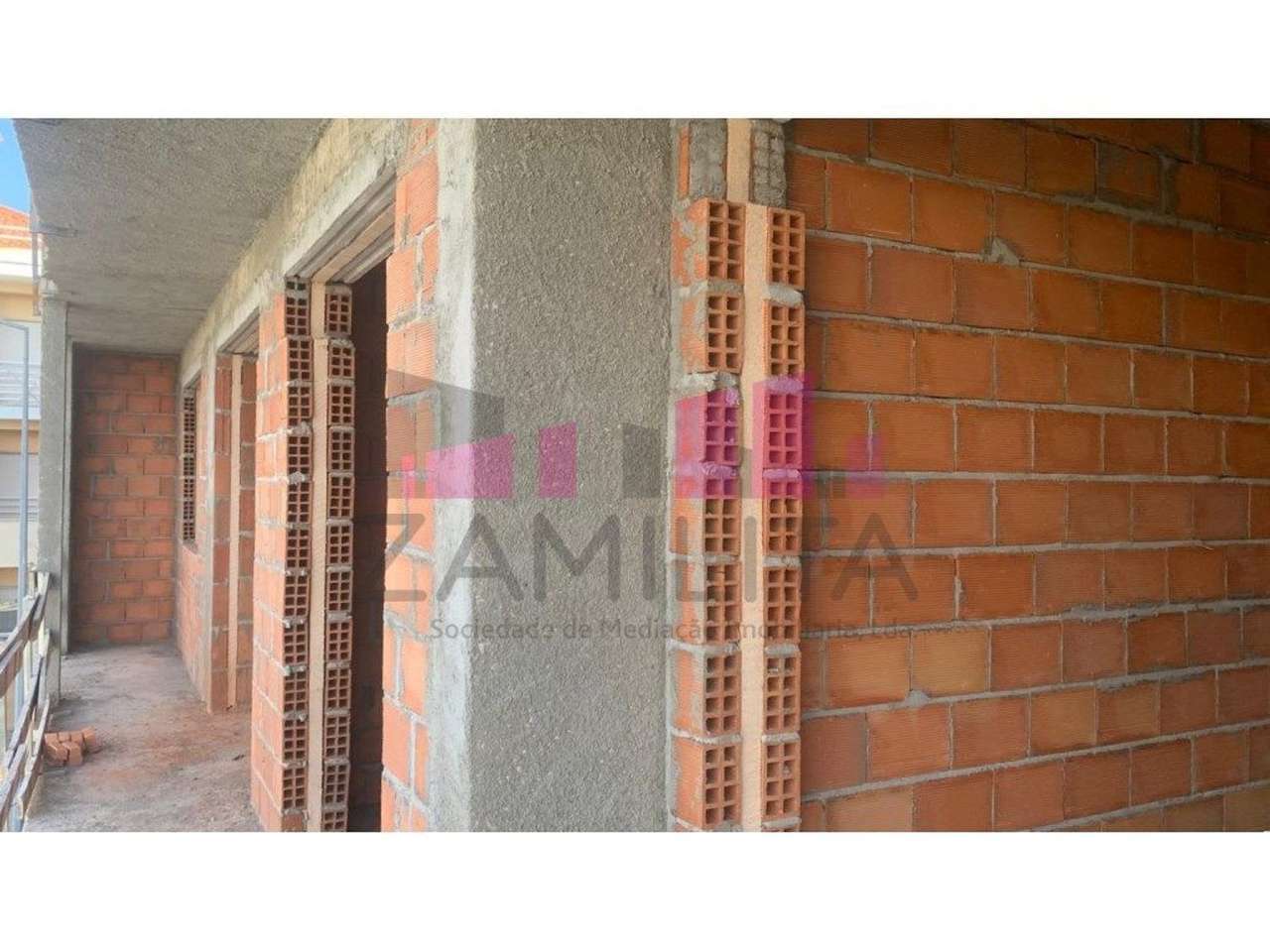 Apartamento T2 - Aldeia de Paio Pires-4