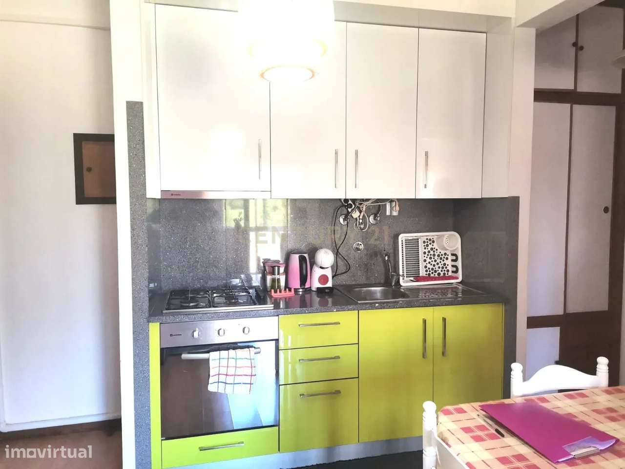 Apartamento T1 c/ garagem- Bairro de Celas - Grande imagem: 4/19