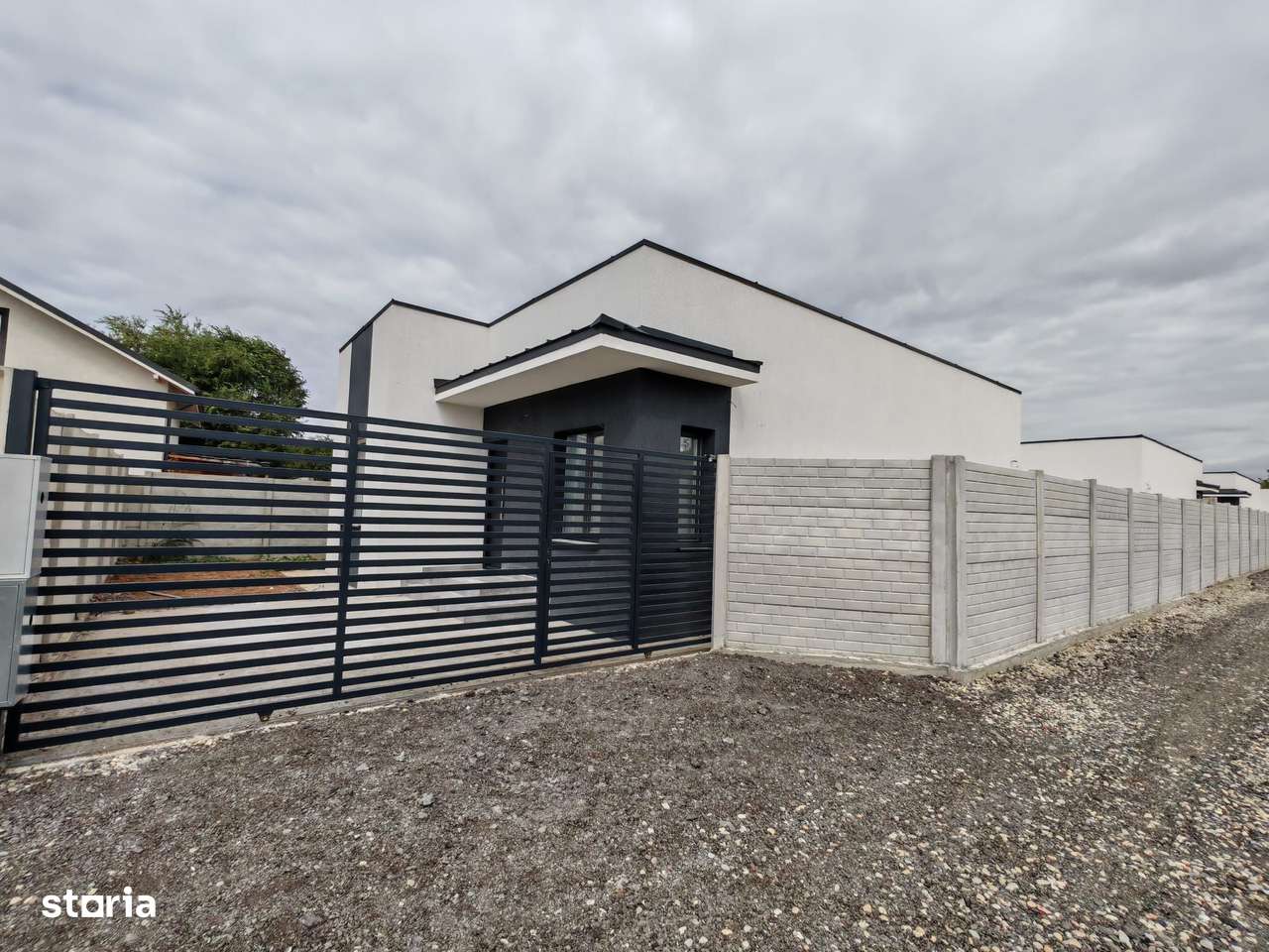 Casa parter 4 camere, strada asfaltata, Berceni - Imagine principală: 1/15