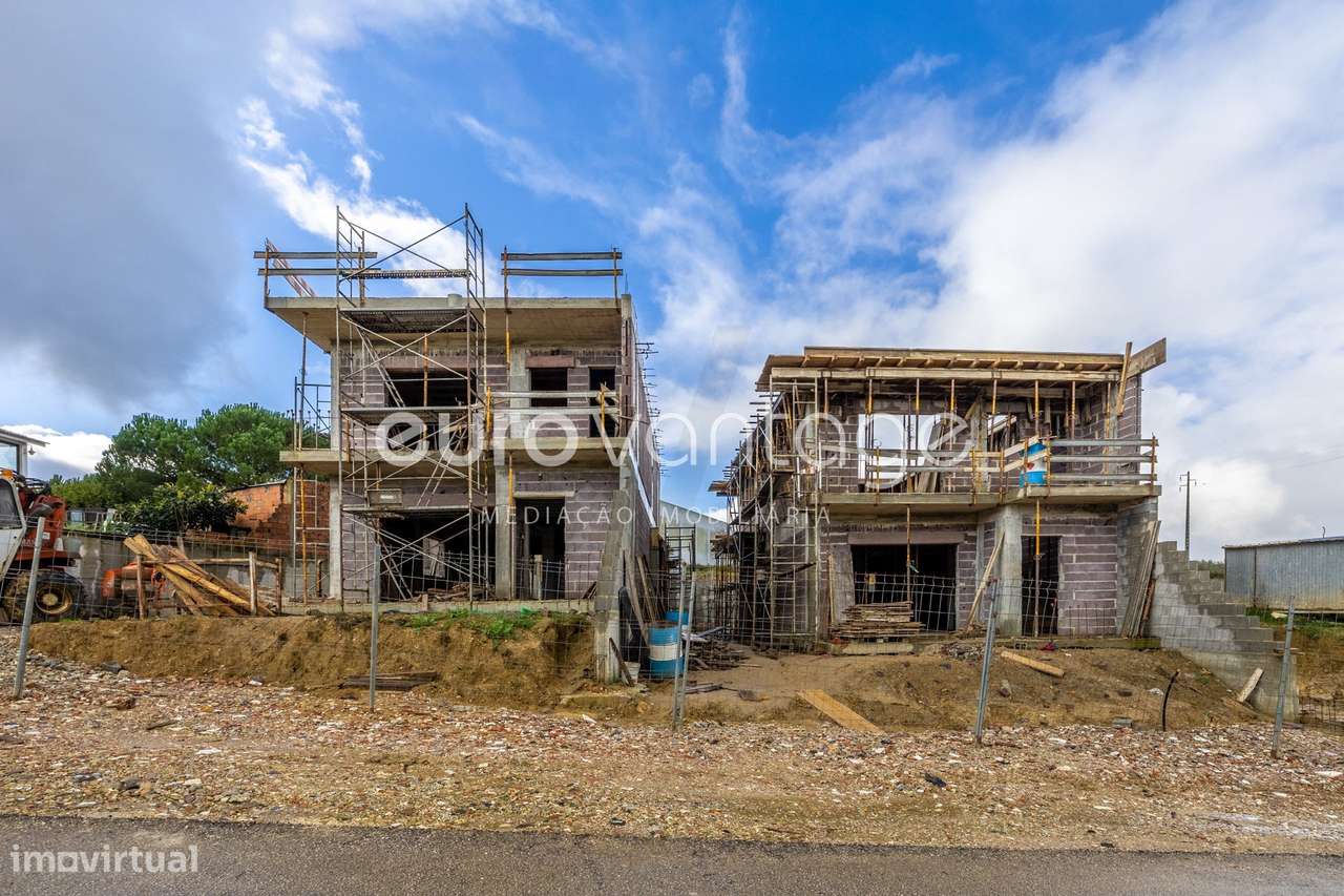 Moradia T3+1 às portas da cidade de Leiria-22