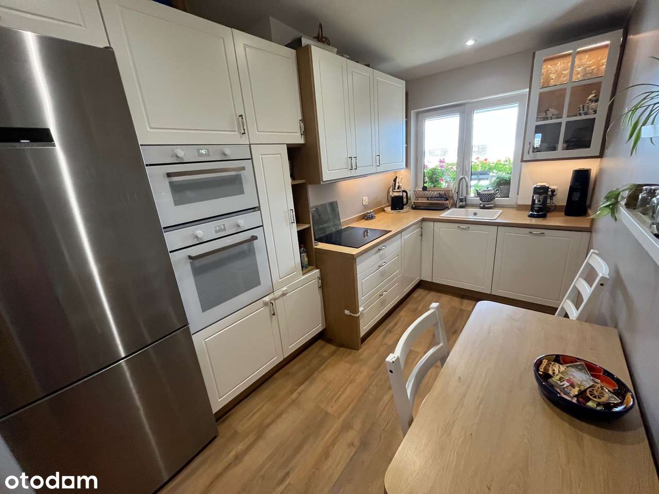 BEZ POŚREDNIKA_2 pokoje_oddzielna kuchnia_duży balkon_ garaż_komórka - Pełny obrazek: 4/14