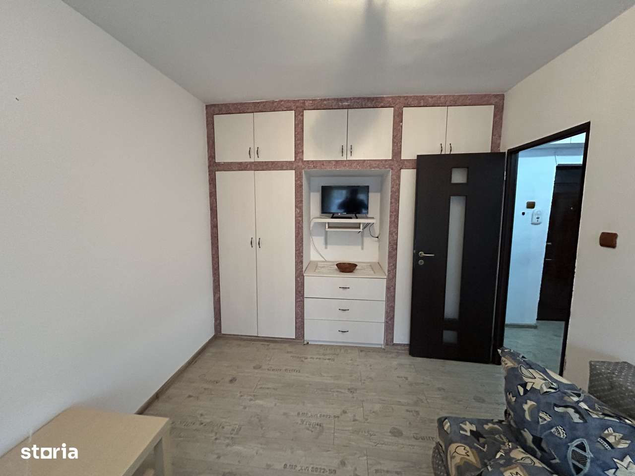 Inchiriez apart.1 cam.str.Avrig,cu termoteca, modern,curat - Imagine principală: 2/10