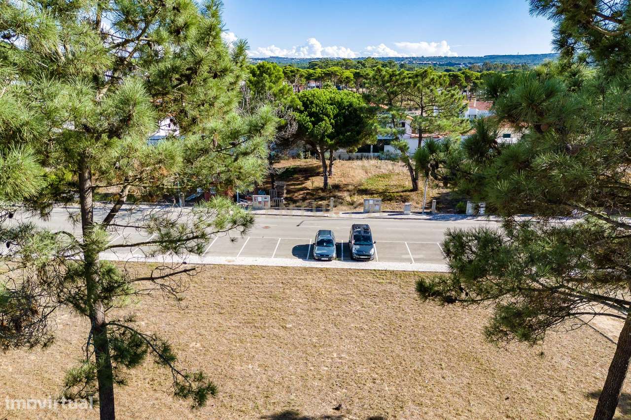 Terreno na Lagoa de Albufeira - Grande imagem: 4/15