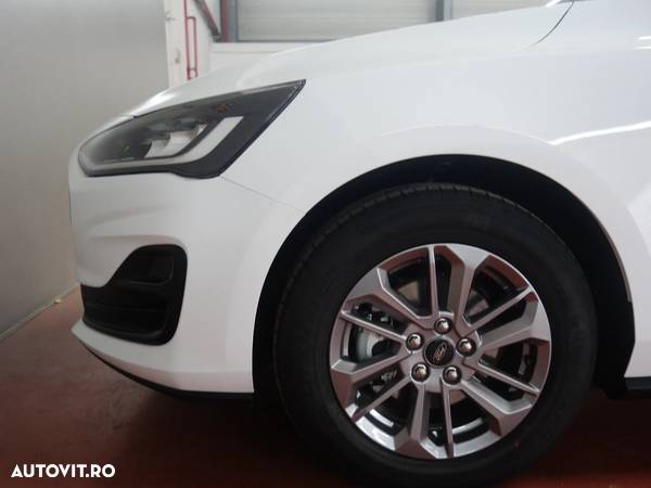 Ford Focus 1.0 EcoBoost MHEV Titanium - 13