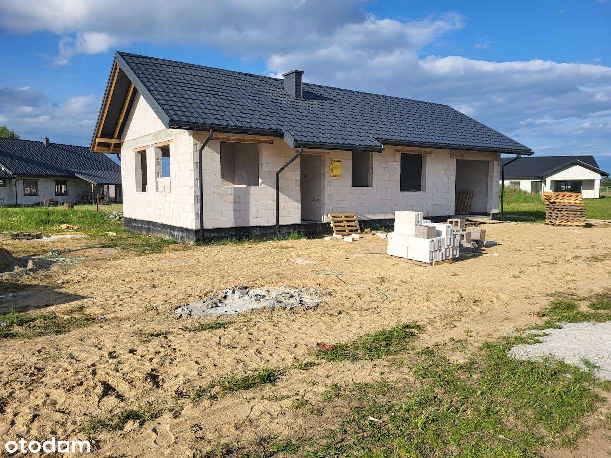 Nowy dom z 4 pokojami i garażem, 2025 r. - Pełny obrazek: 1/15