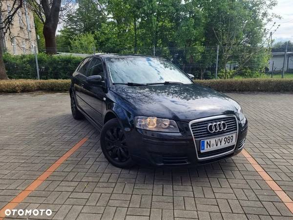 Audi A3 1.6 Limited Edition - 1