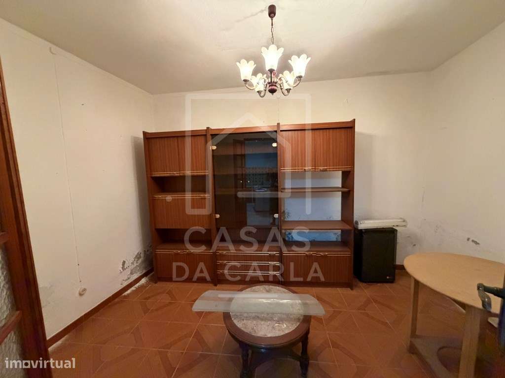 Moradia com espaço comercial com 657m2 em Albergaria dos Fusos-10