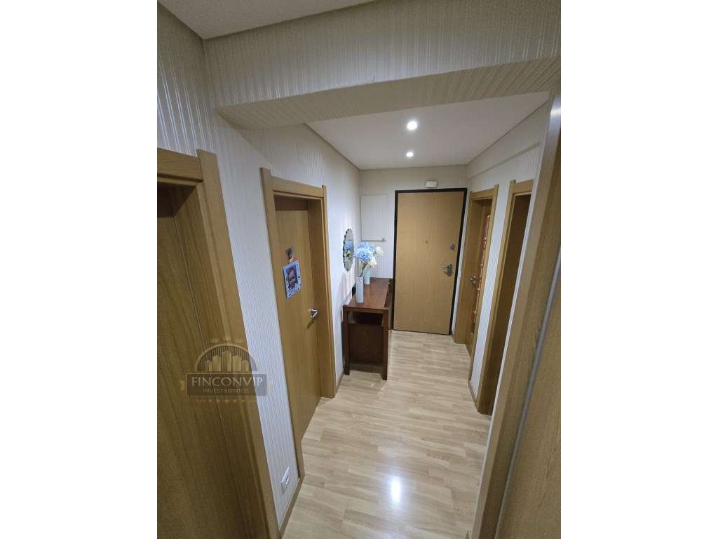 Apartamento T2 em Cascais
* Zona Fontainhas-17