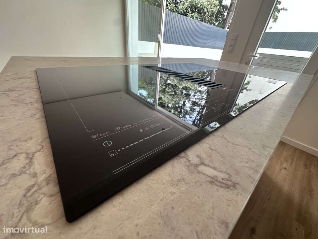 Moradia de Luxo V5 - Conforto, Modernidade e Elegância-3