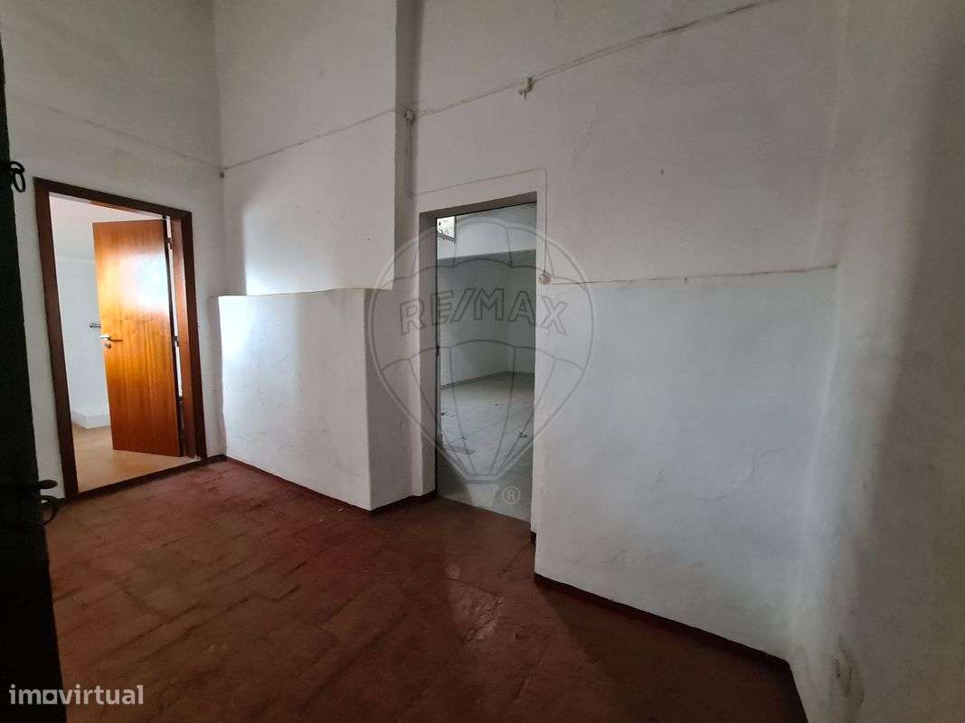 Moradia T1 para venda - Grande imagem: 4/9