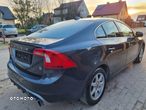 Volvo S60 D2 R-Design - 9