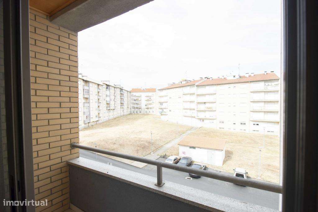 Apartamento T4 em Zona Premium - Pronto a Habitar em Bragança-14
