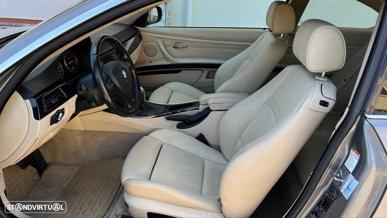 BMW 320 d Exclusive Auto - 32