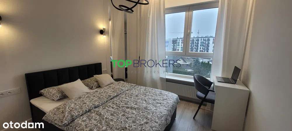 Salon z aneksem i sypialnia, garaż - Pełny obrazek: 4/8