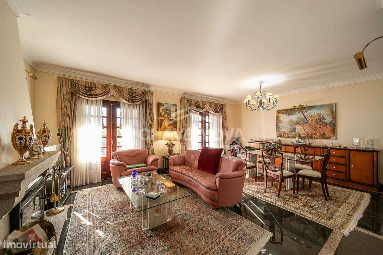 Moradia Isolada T4+1 em Miramar-3