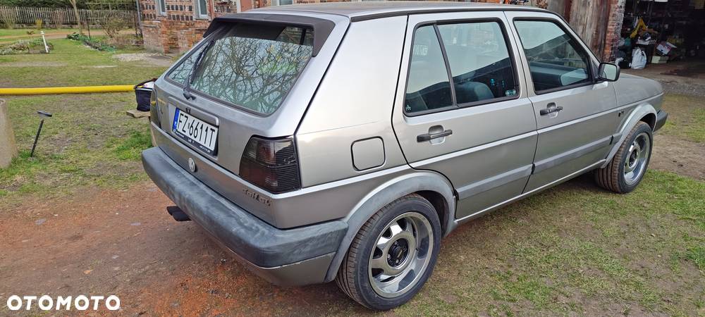 Volkswagen Golf - 3