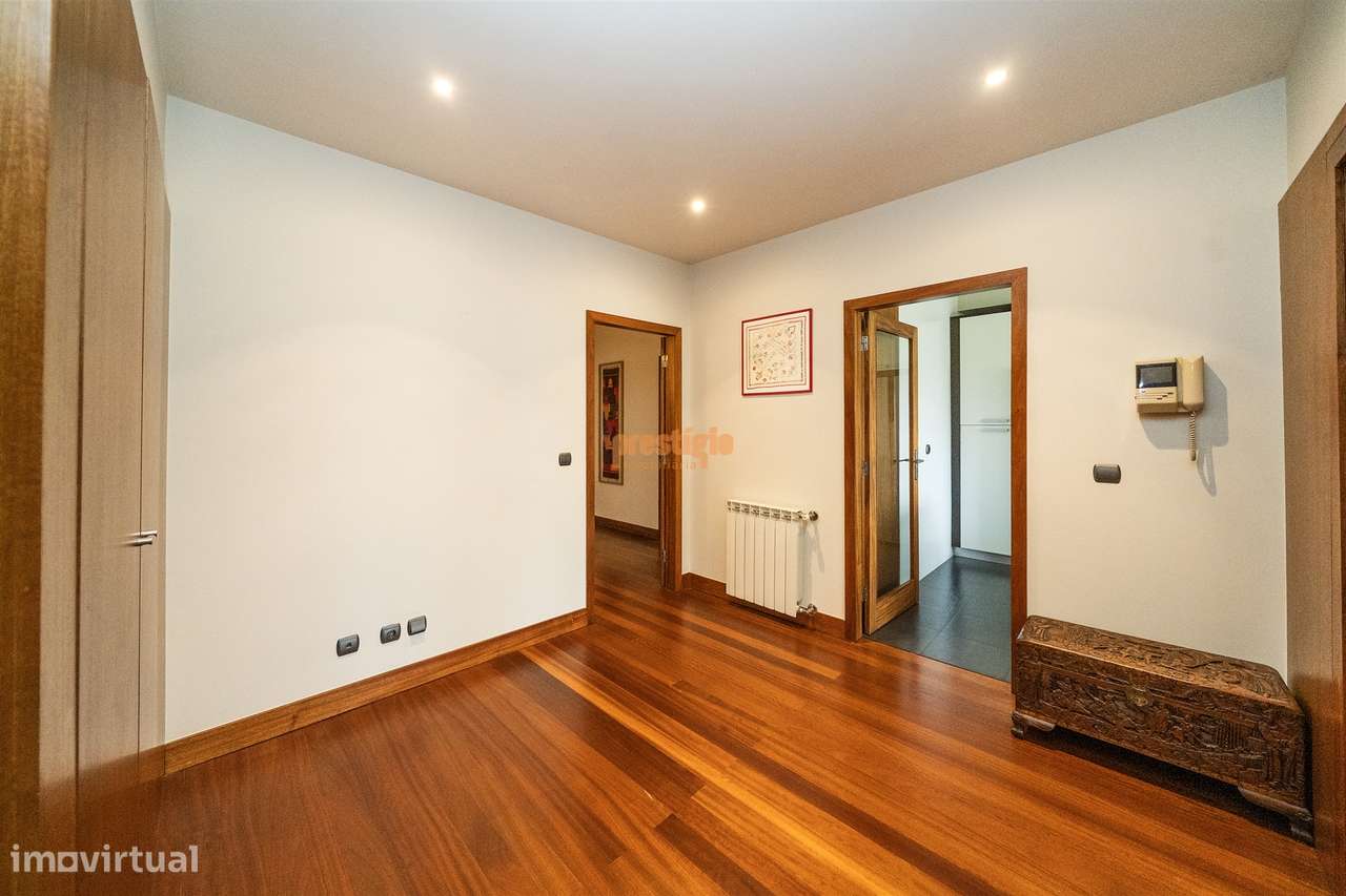 Apartamento T3 Venda em Braga (São José de São Lázaro e São João do So-24